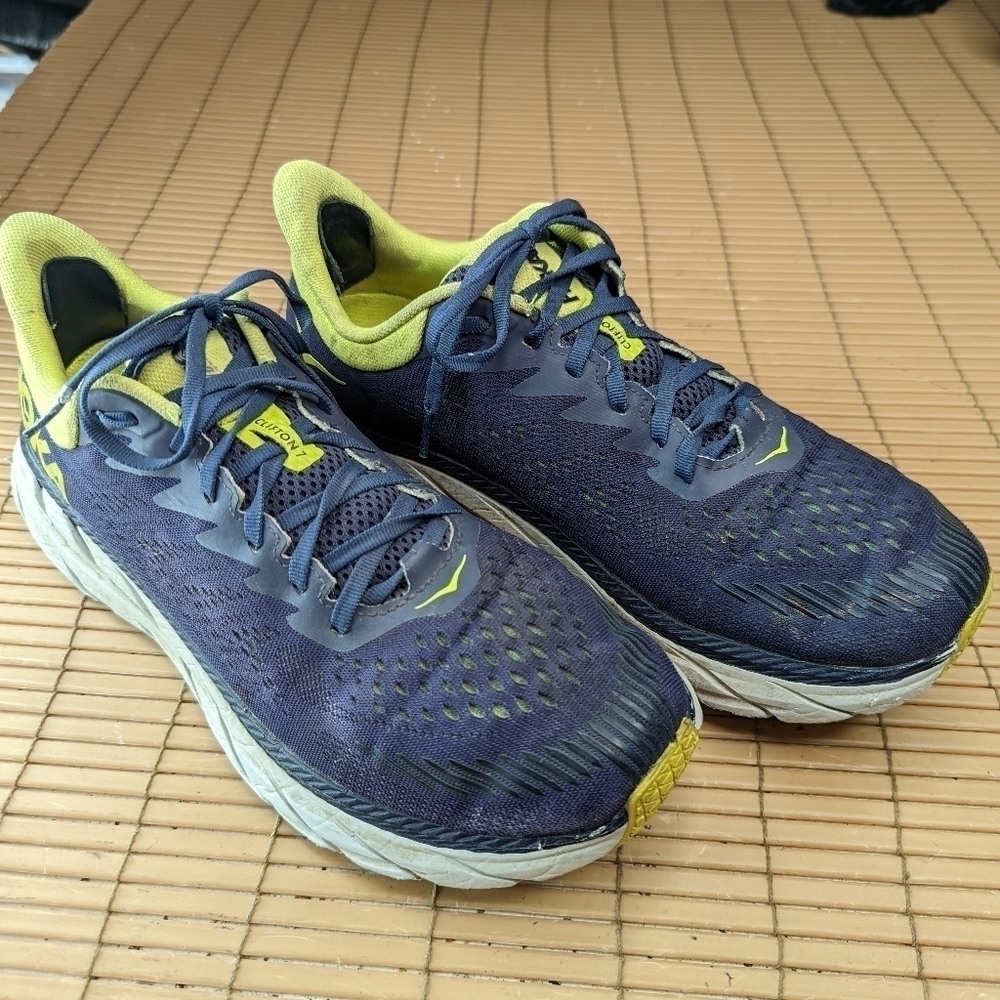 Hoka One One Shoes Clifton 7 Running Sneakers purple/yellow Mens Size 11.5